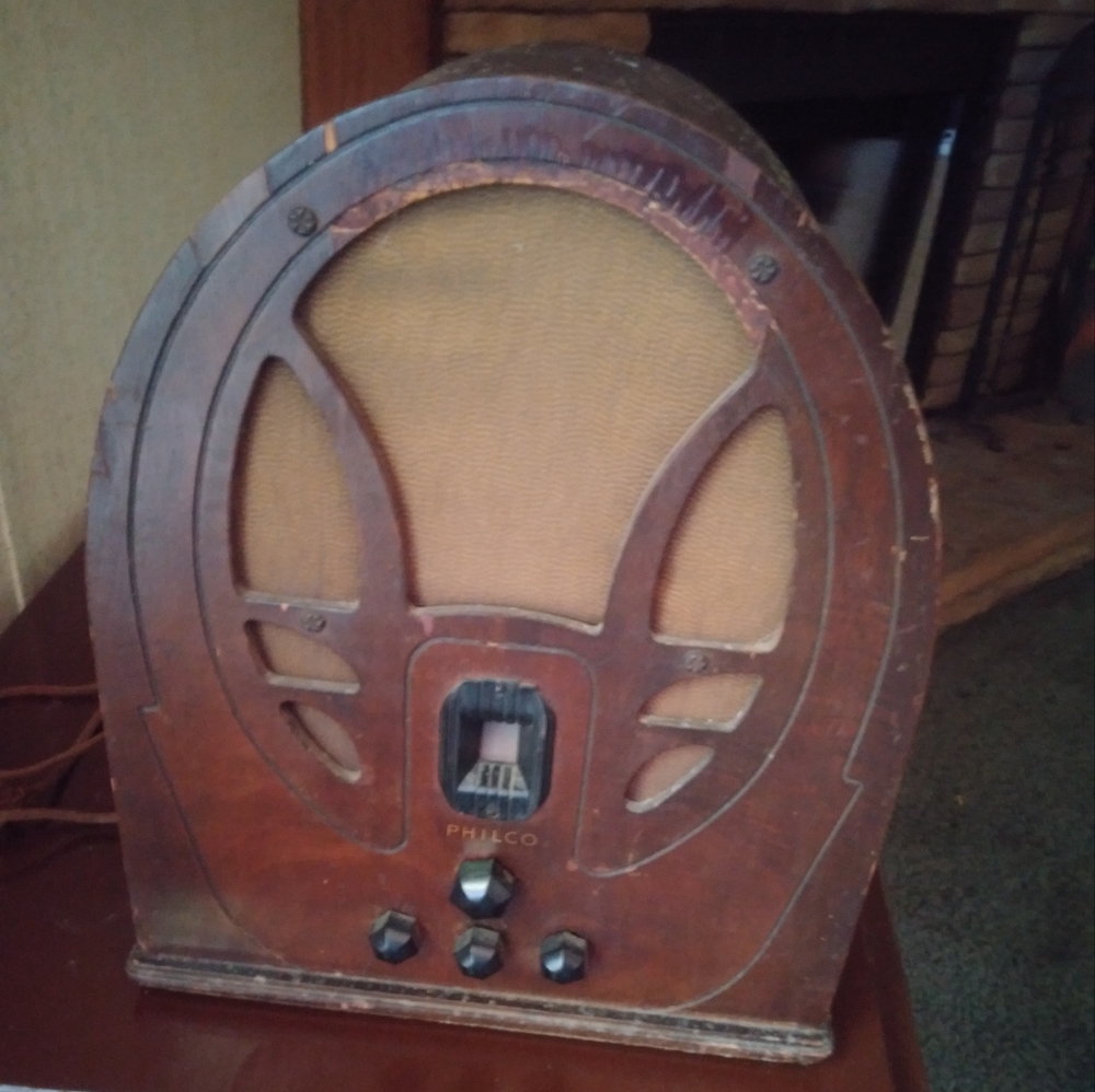 1930 Philco Cathedra Chasis Type 89 Antique Radio 580X579